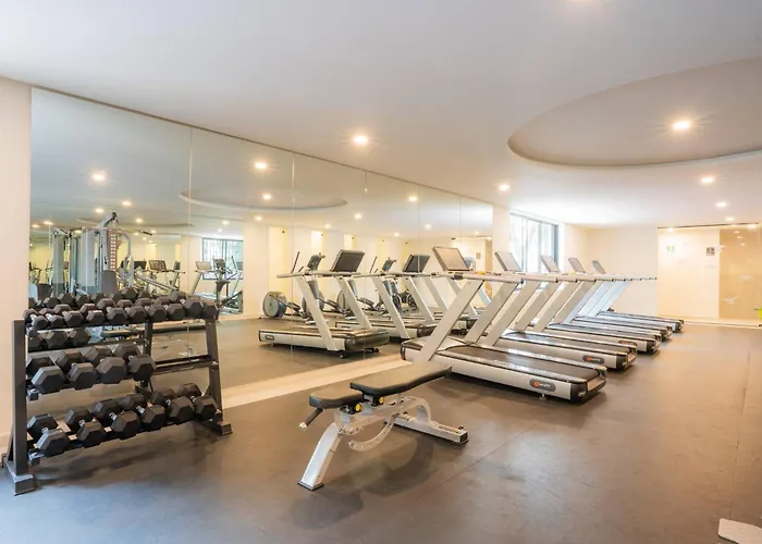 Luxury 2br With Pool, Gym & Coworking