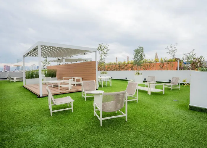Apartment Luxury 2br With Pool, Gym & Coworking