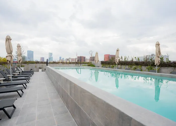 Luxury 2br With Pool, Gym & Coworking